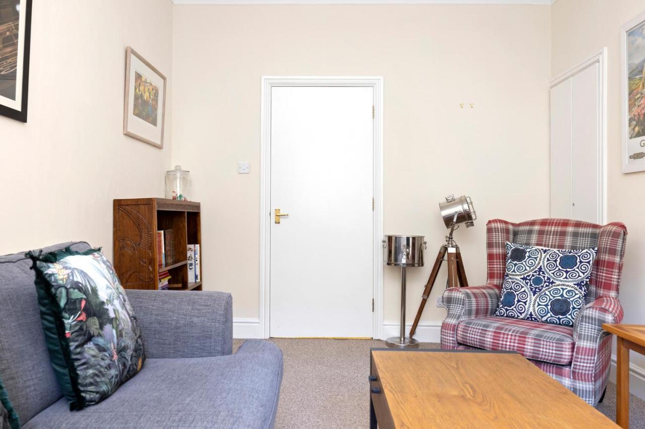 爱丁堡Joivy Modern Flat On Rose Street公寓 外观 照片