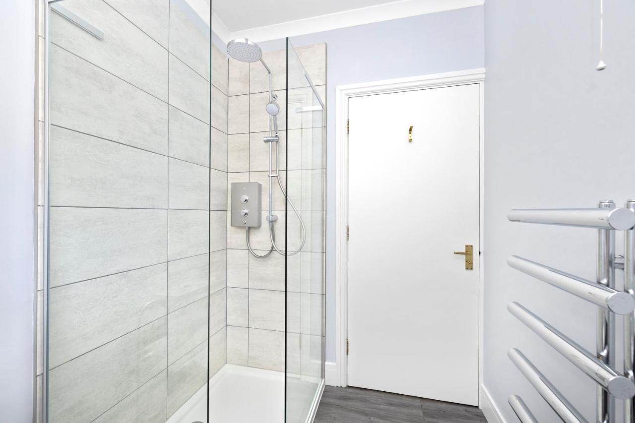 爱丁堡Joivy Modern Flat On Rose Street公寓 外观 照片